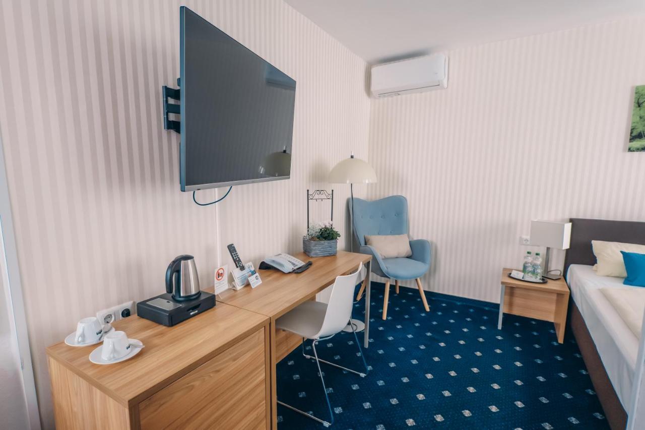Hotel Benger เครเฟลด์ ภายนอก รูปภาพ